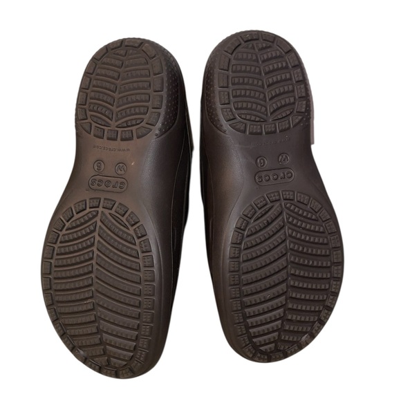 CROCS Dark Brown Fuzzy Lined Clogs - Picture 3 of 4